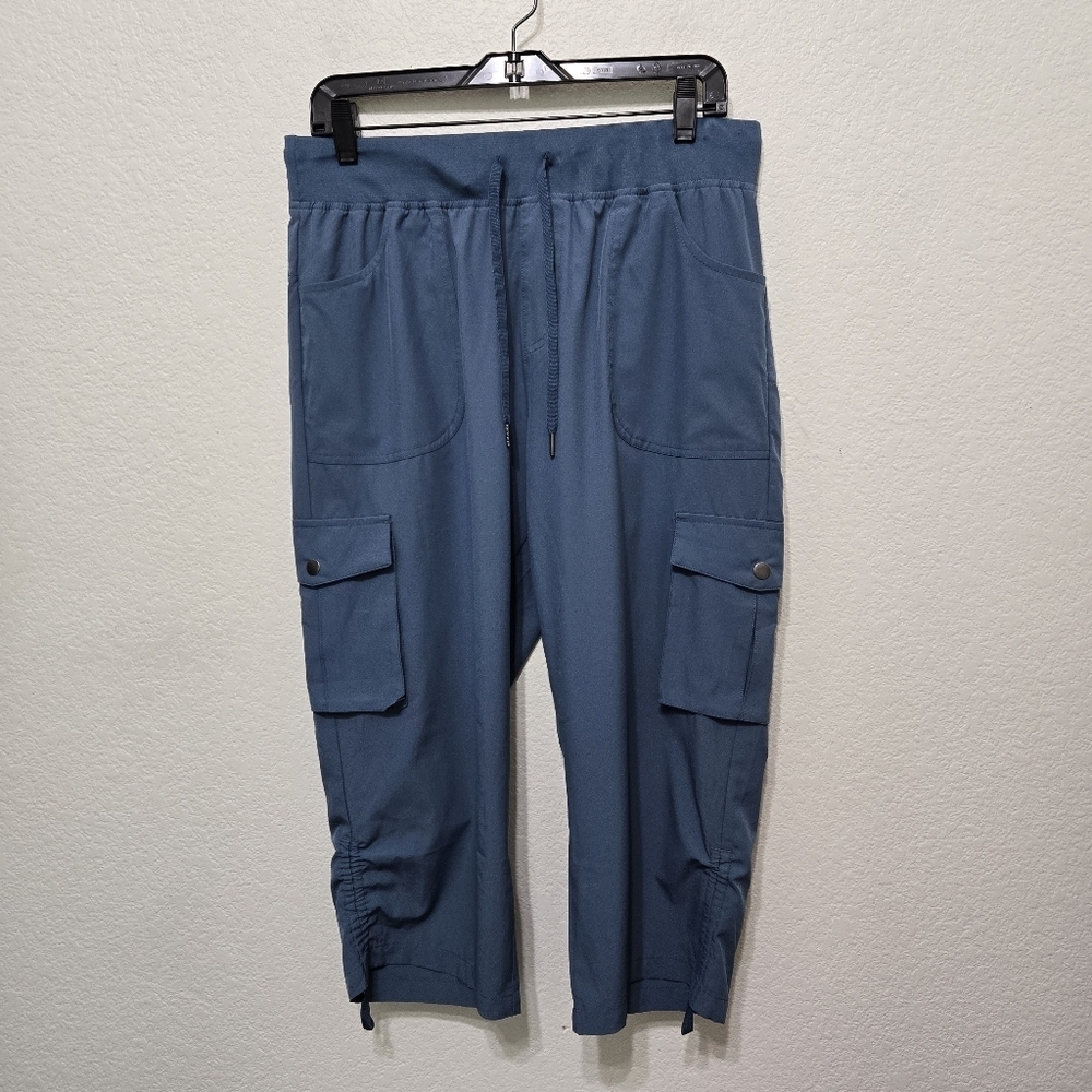 NWOT Pudolla Blue Cargo Capri Pants Size L